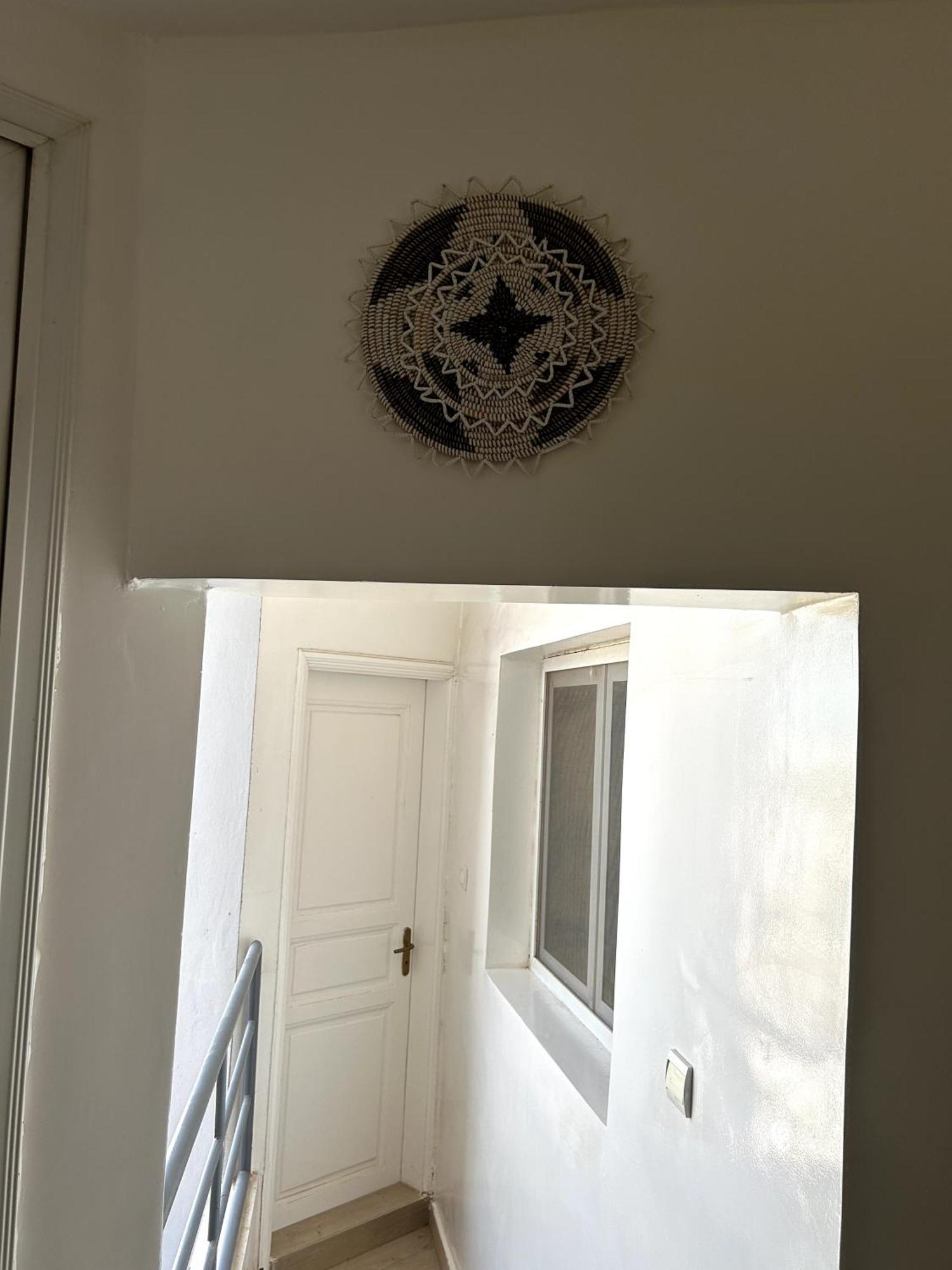Chambre Spacieuse Avec Balcon - Salle De Bain Exterieure Privee & Breakfast Saint-Louis Exterior foto